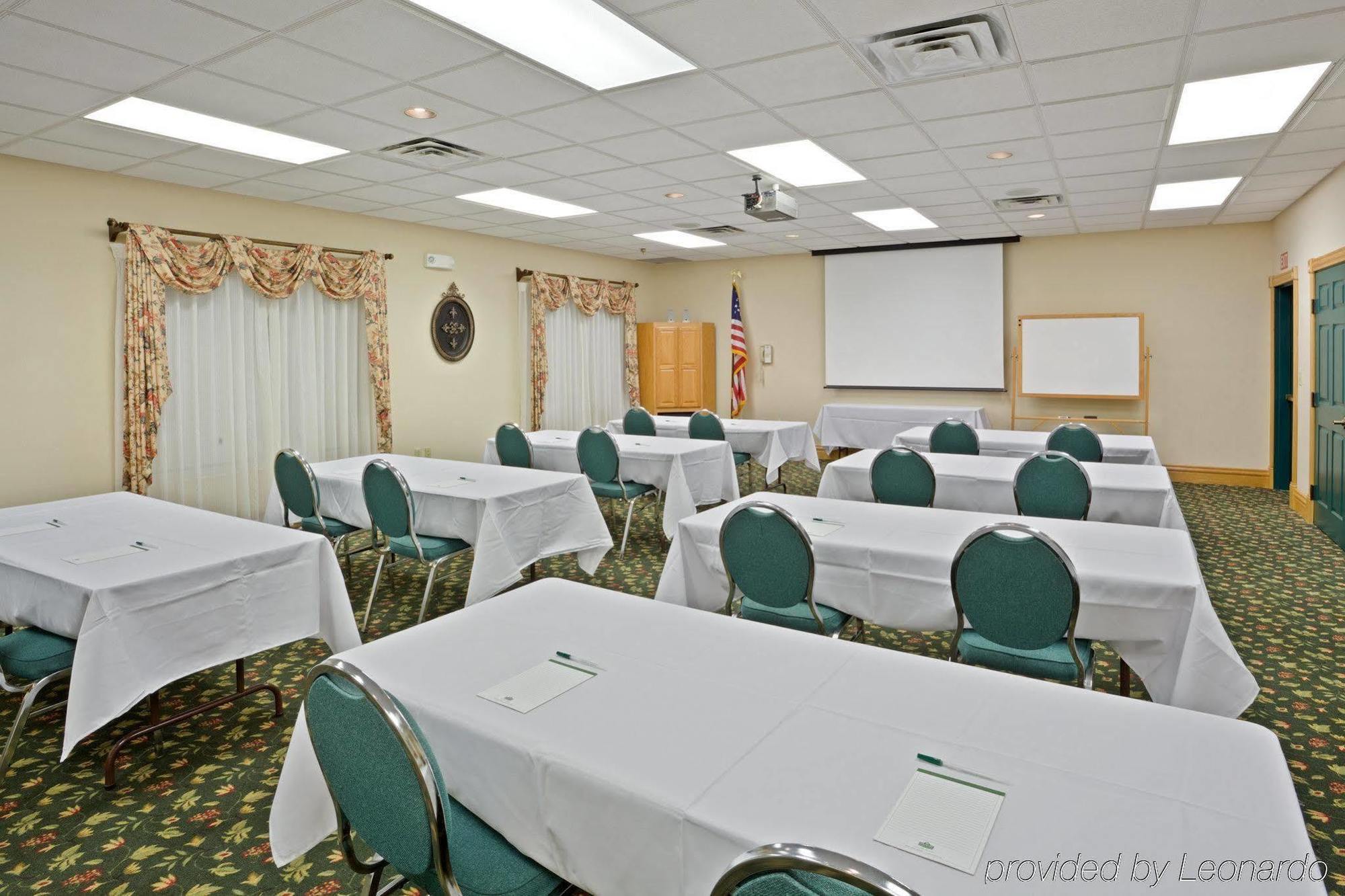 Country Inn & Suites By Radisson, Salina, Ks Zakenleven foto